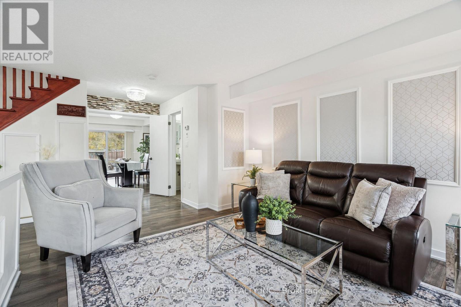 12 Crafter Crescent, Hamilton, Ontario  L8J 0H6 - Photo 9 - X12558014