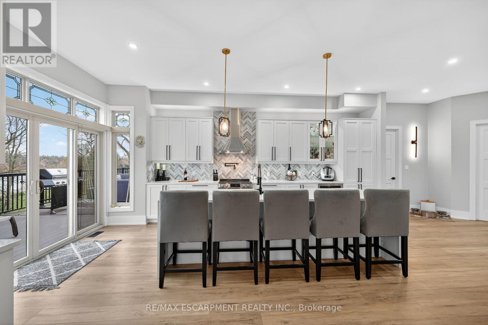 397 Caithness Street E, Haldimand, Ontario N3W 1C8 - Photo 10 - X12558024