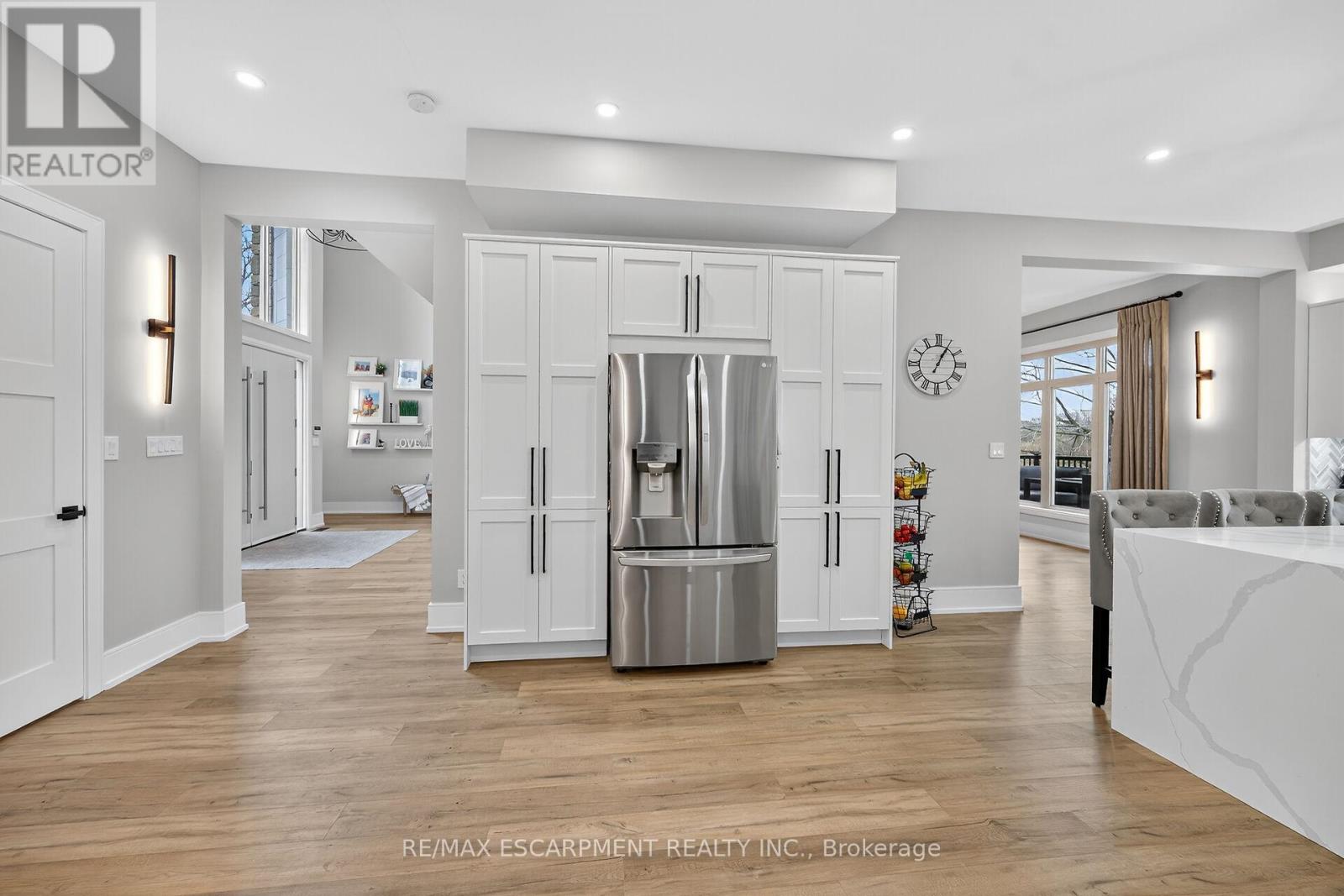 397 Caithness Street E, Haldimand, Ontario N3W 1C8 - Photo 14 - X12558024