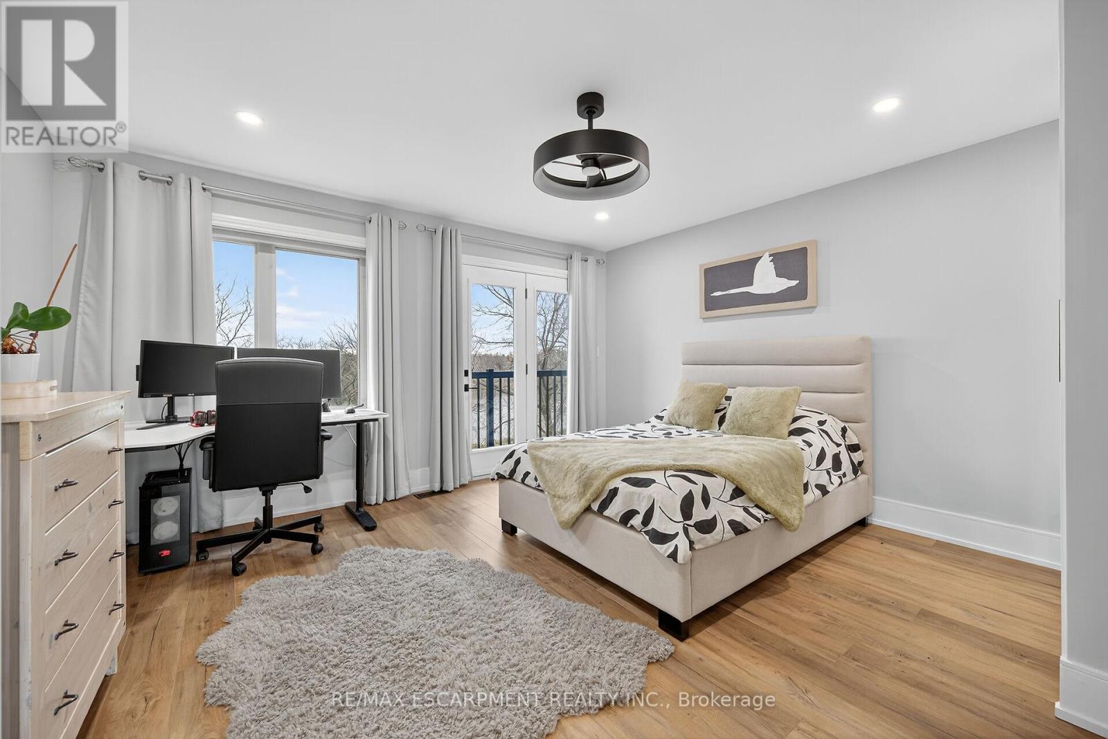 397 Caithness Street E, Haldimand, Ontario N3W 1C8 - Photo 25 - X12558024