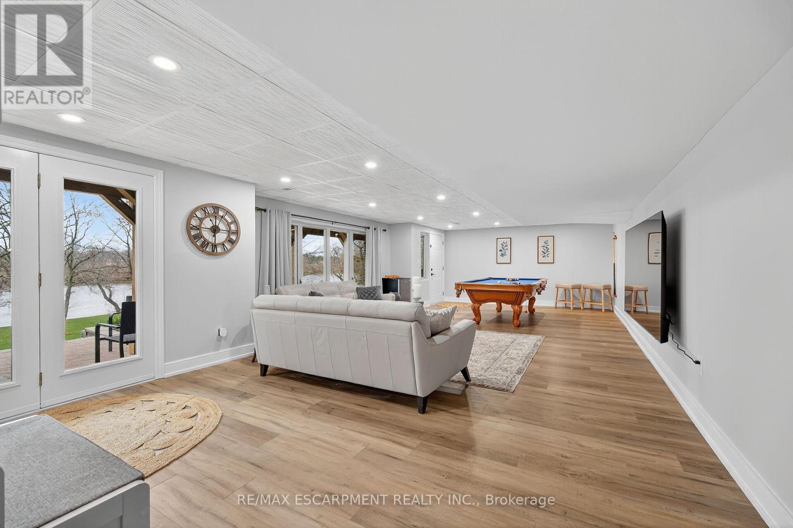 397 Caithness Street E, Haldimand, Ontario N3W 1C8 - Photo 31 - X12558024