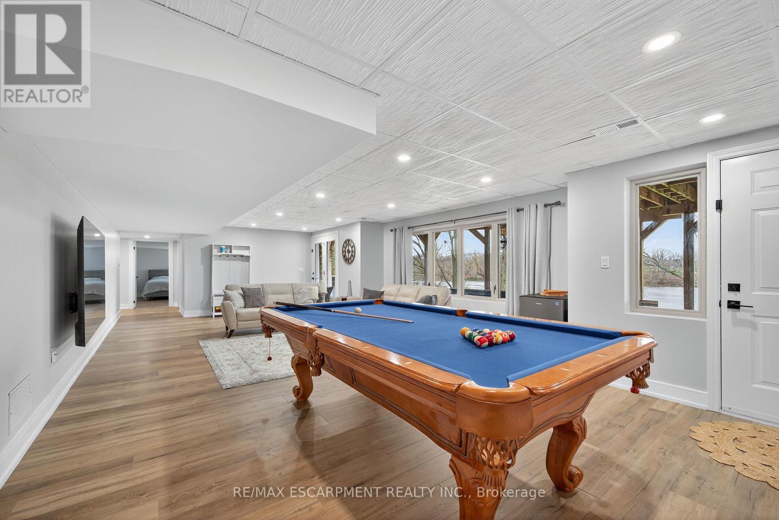 397 Caithness Street E, Haldimand, Ontario N3W 1C8 - Photo 33 - X12558024