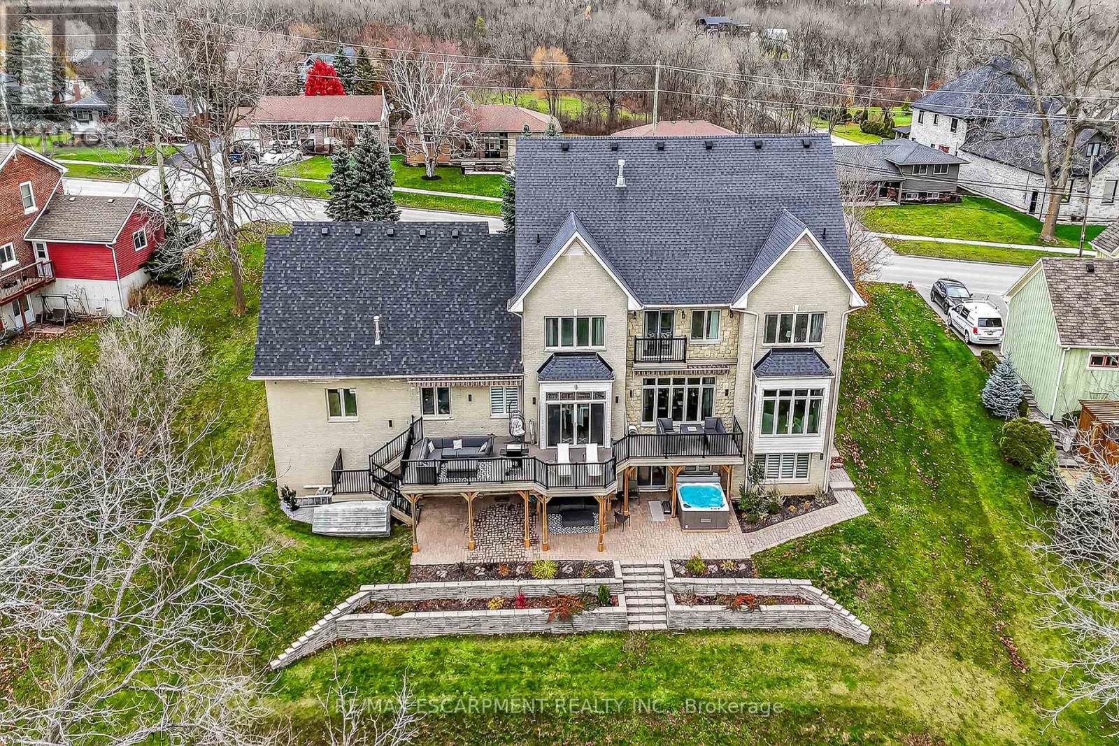 397 Caithness Street E, Haldimand, Ontario N3W 1C8 - Photo 43 - X12558024