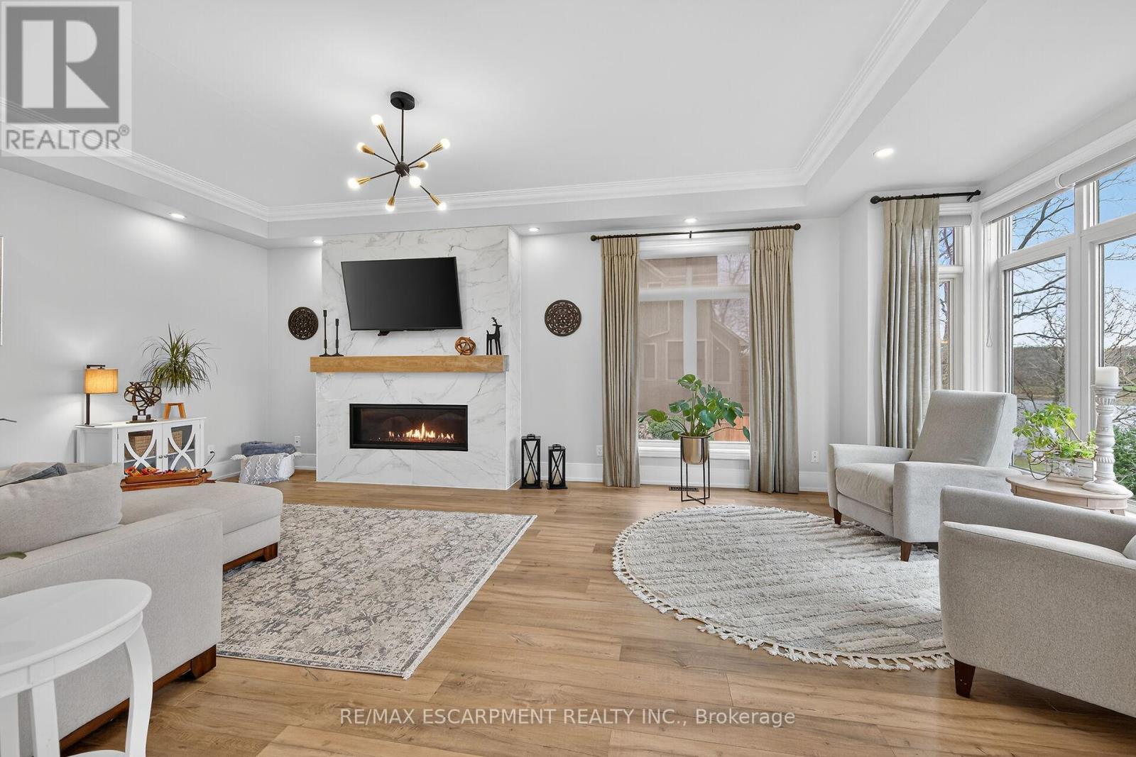 397 Caithness Street E, Haldimand, Ontario N3W 1C8 - Photo 8 - X12558024