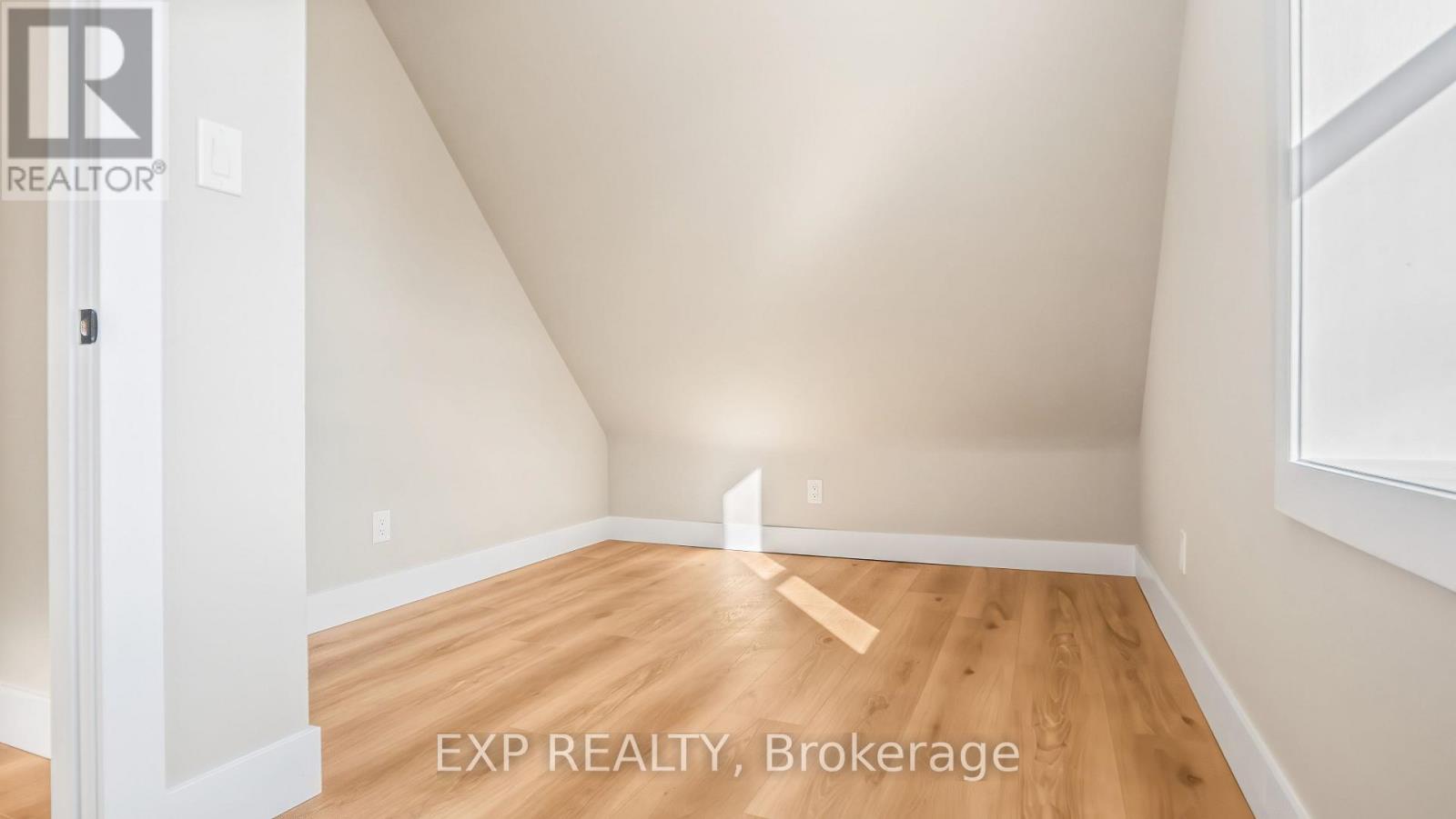 491 Upper Wentworth Street, Hamilton, Ontario  L9A 4T8 - Photo 17 - X12558036