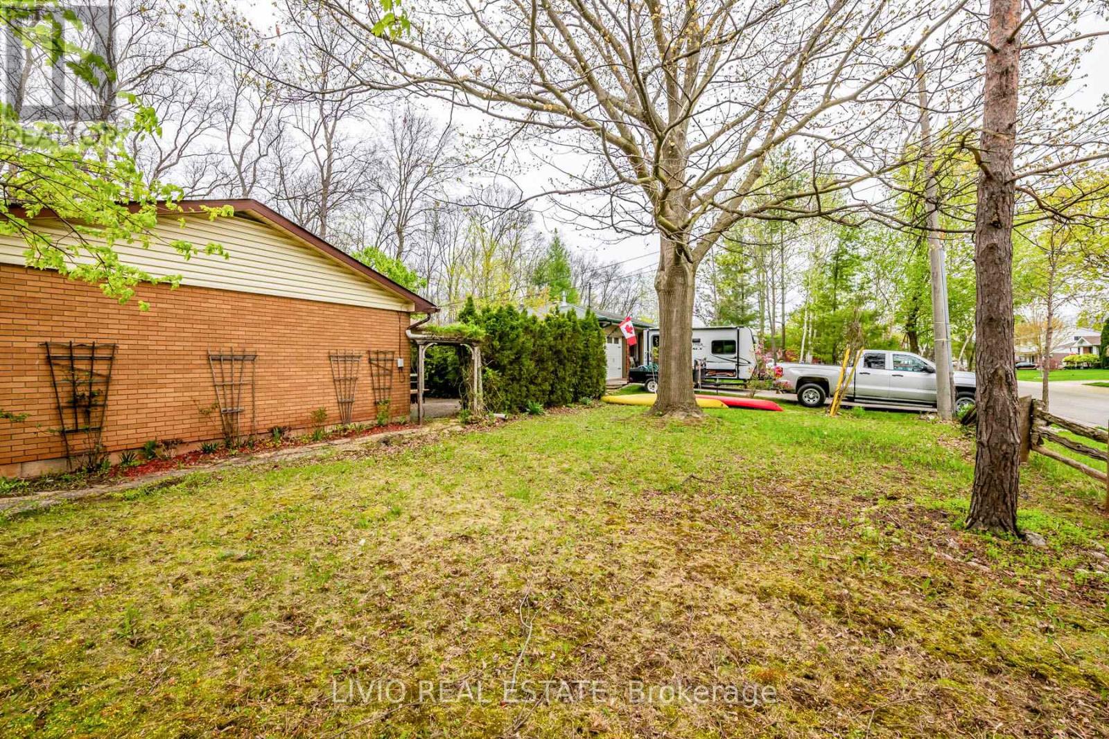 122 Forest Hill Road, Grimsby, Ontario  L3M 1A3 - Photo 31 - X12558052