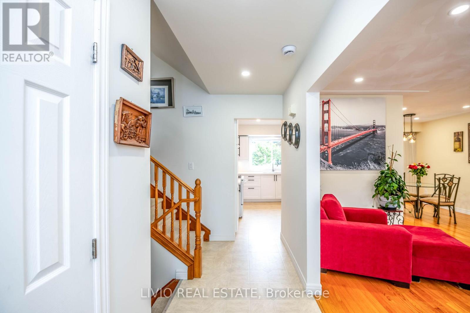 122 Forest Hill Road, Grimsby, Ontario  L3M 1A3 - Photo 5 - X12558052