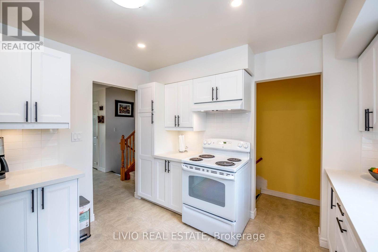 122 Forest Hill Road, Grimsby, Ontario  L3M 1A3 - Photo 9 - X12558052