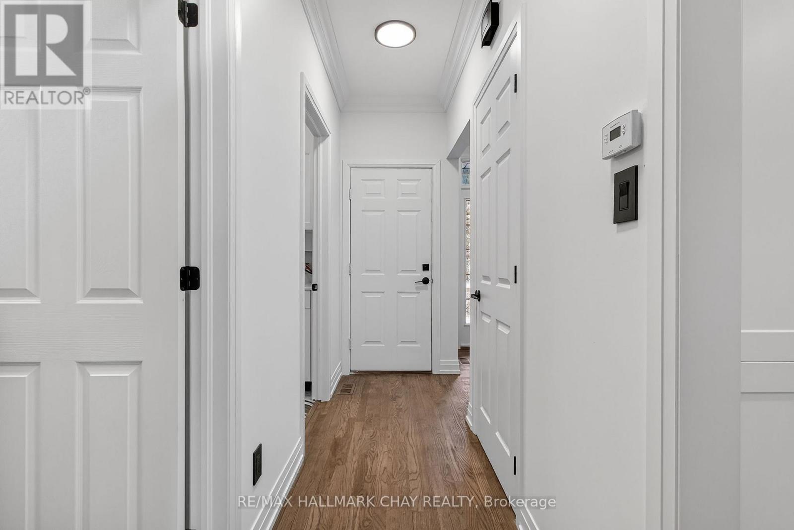 1401 Westdel Bourne Drive, London South, Ontario  N6K 4R1 - Photo 15 - X12558100