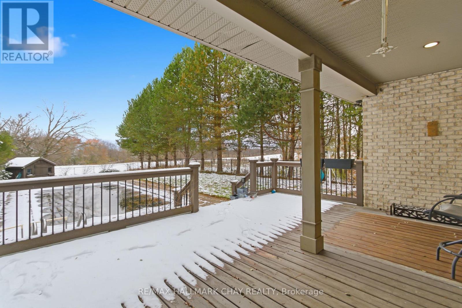 1401 Westdel Bourne Drive, London South, Ontario  N6K 4R1 - Photo 37 - X12558100