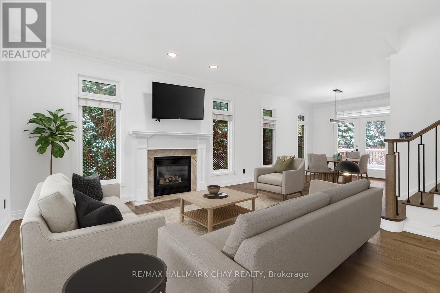 1401 Westdel Bourne Drive, London South, Ontario  N6K 4R1 - Photo 7 - X12558100