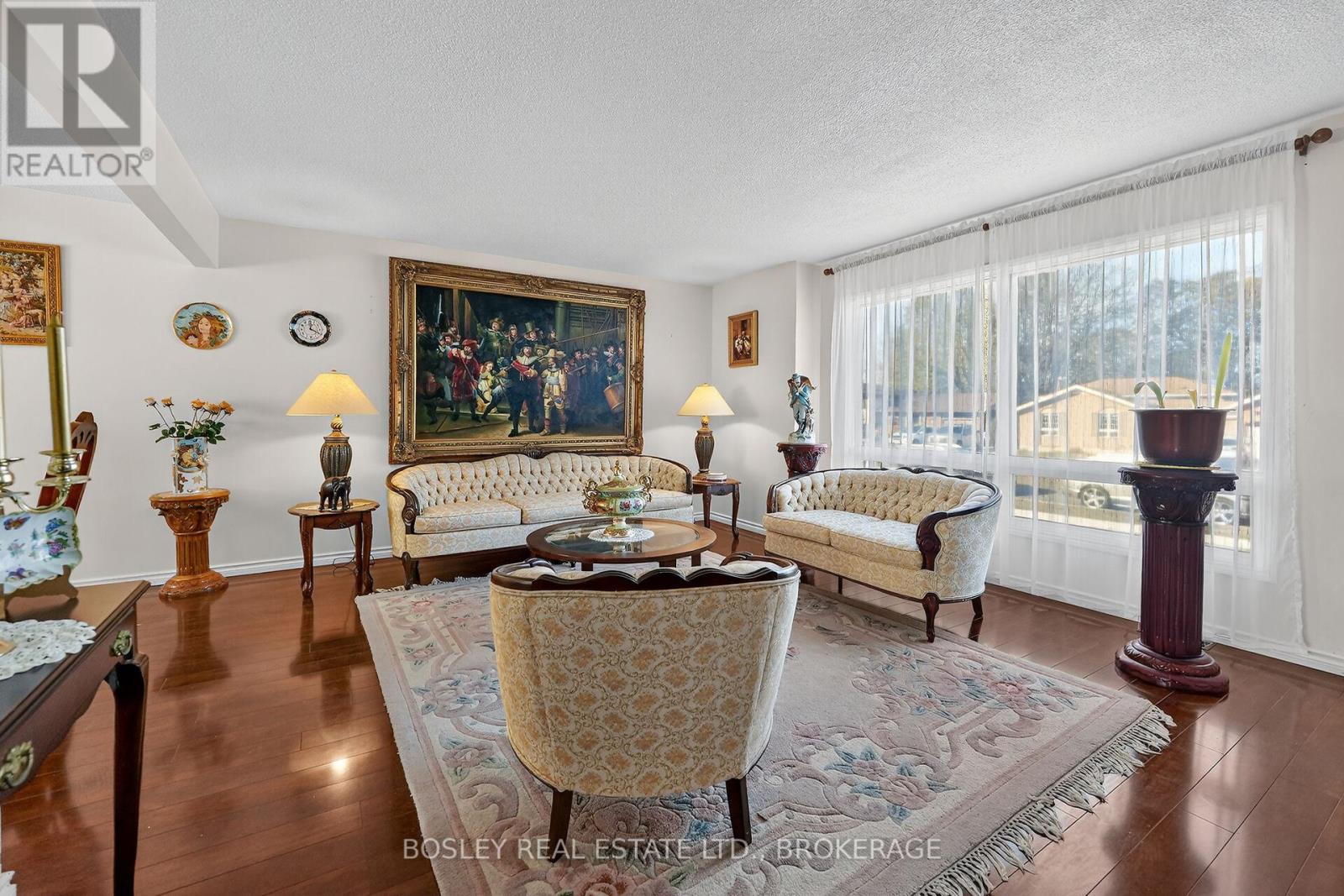 3260 Harleyford Crescent, Niagara Falls, Ontario  L2G 7K8 - Photo 7 - X12558132