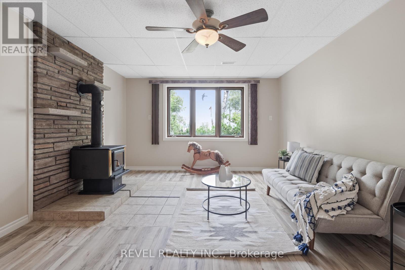 126 Pinewood Boulevard, Kawartha Lakes, Ontario K0M 2T0 - Photo 20 - X12553810