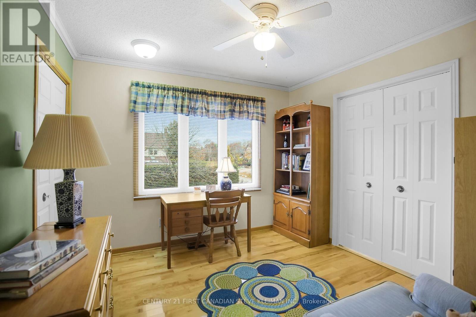 37 Virginia Crescent, London North, Ontario  N5X 3E7 - Photo 36 - X12553788