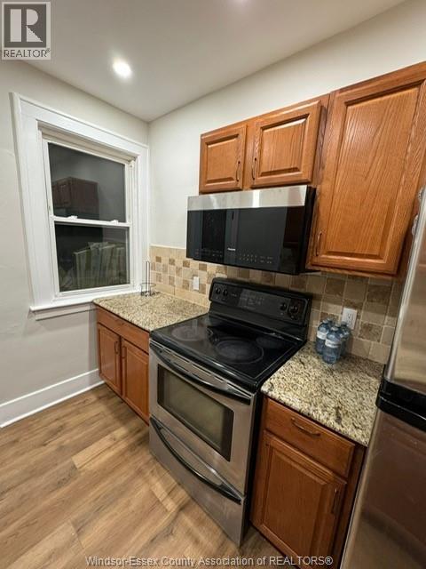 MLS# 25029141: 114 ELM, Windsor, Canada