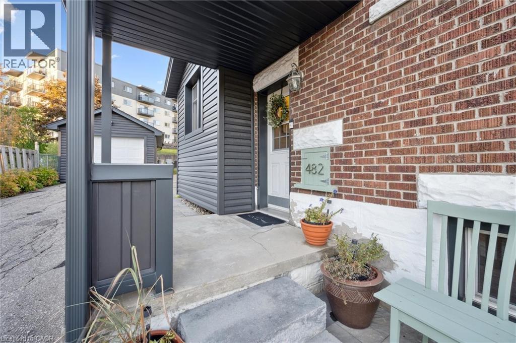 482 Wellington Street N, Kitchener, Ontario  N2H 5L5 - Photo 3 - 40789105