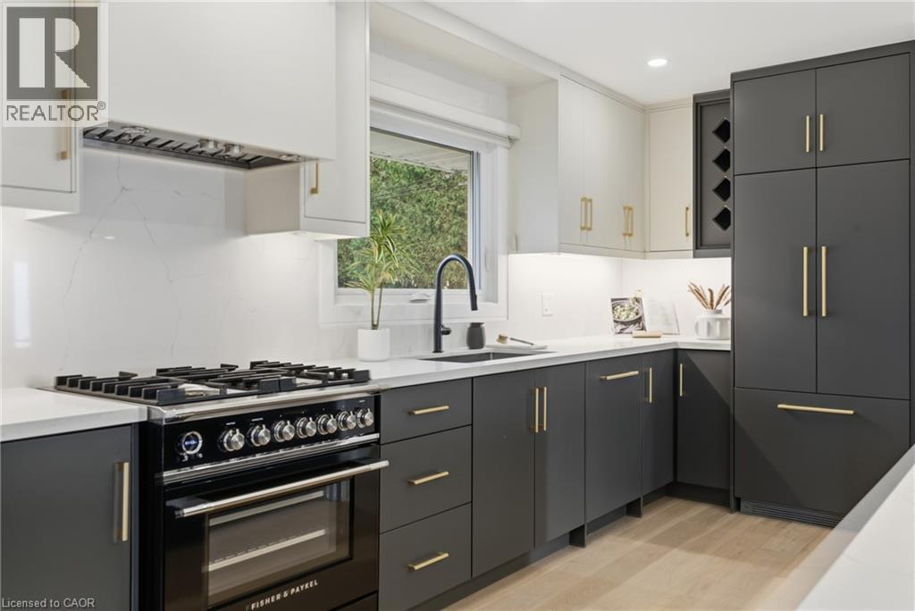 257 Strathcona Drive, Burlington, Ontario  L7L 2C9 - Photo 13 - 40788741