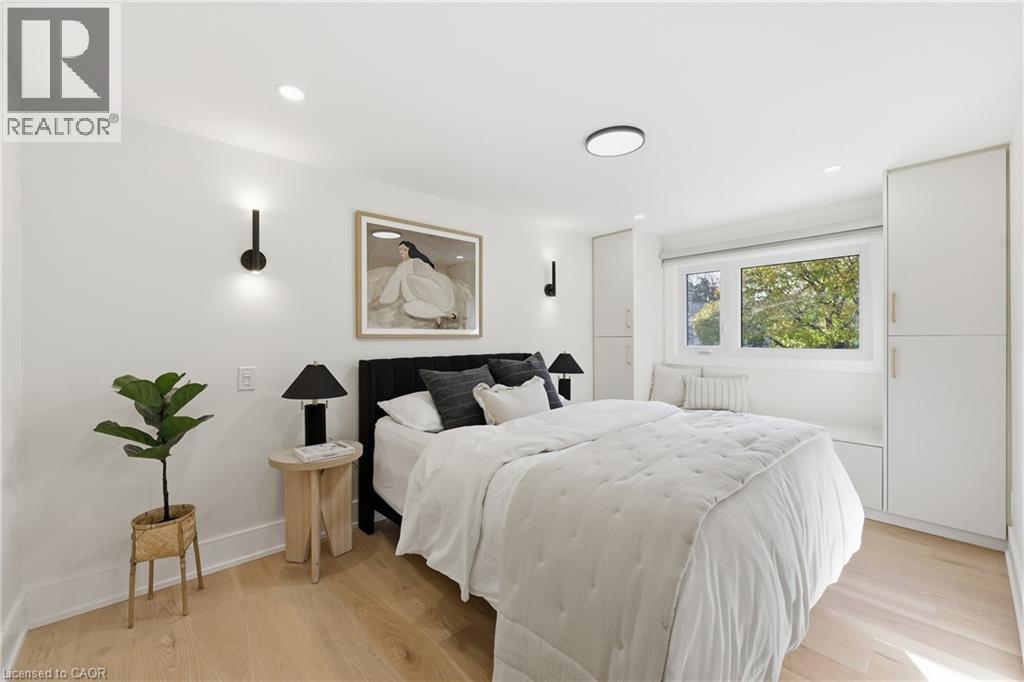 257 Strathcona Drive, Burlington, Ontario  L7L 2C9 - Photo 25 - 40788741