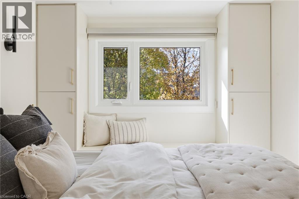 257 Strathcona Drive, Burlington, Ontario  L7L 2C9 - Photo 27 - 40788741