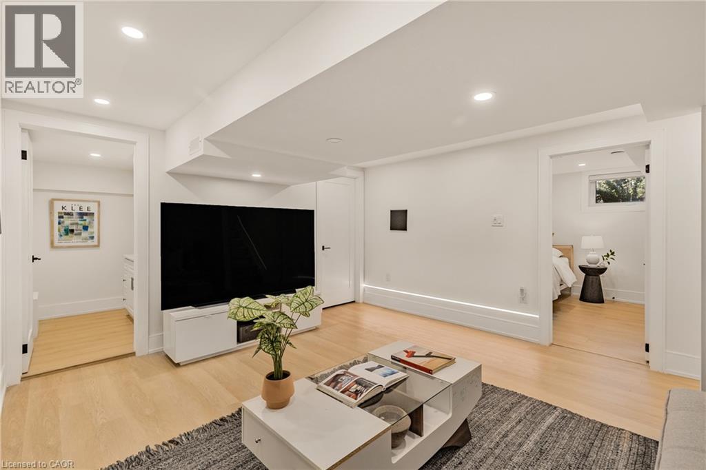 257 Strathcona Drive, Burlington, Ontario  L7L 2C9 - Photo 36 - 40788741