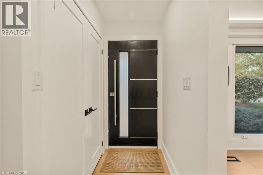 257 Strathcona Drive, Burlington, Ontario  L7L 2C9 - Photo 6 - 40788741