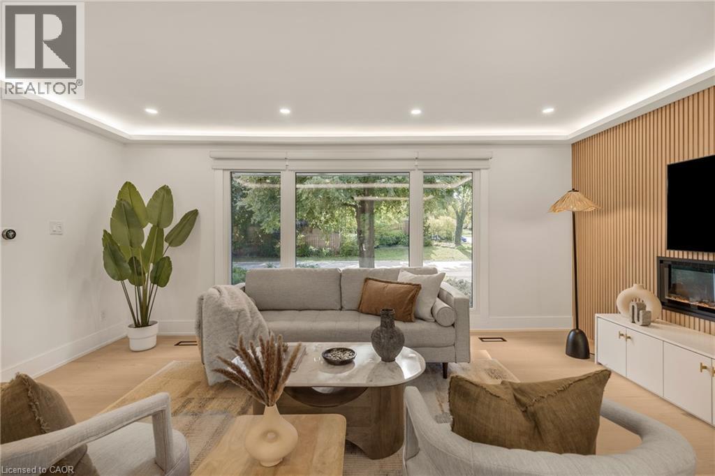 257 Strathcona Drive, Burlington, Ontario  L7L 2C9 - Photo 9 - 40788741