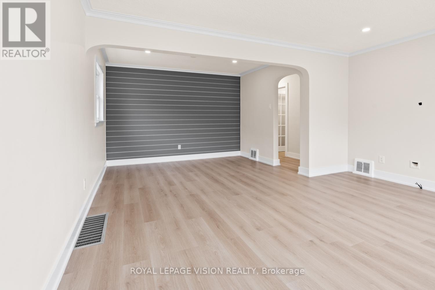 29 Donora Drive, Toronto, Ontario  M4B 1B6 - Photo 12 - E12548370