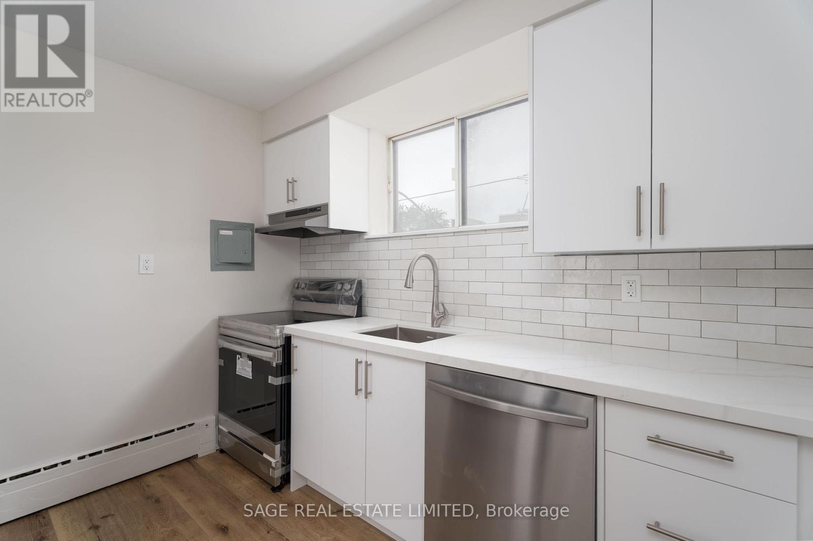 1 - 366 Royal York Road, Toronto, Ontario  M8Y 2R2 - Photo 3 - W12551810