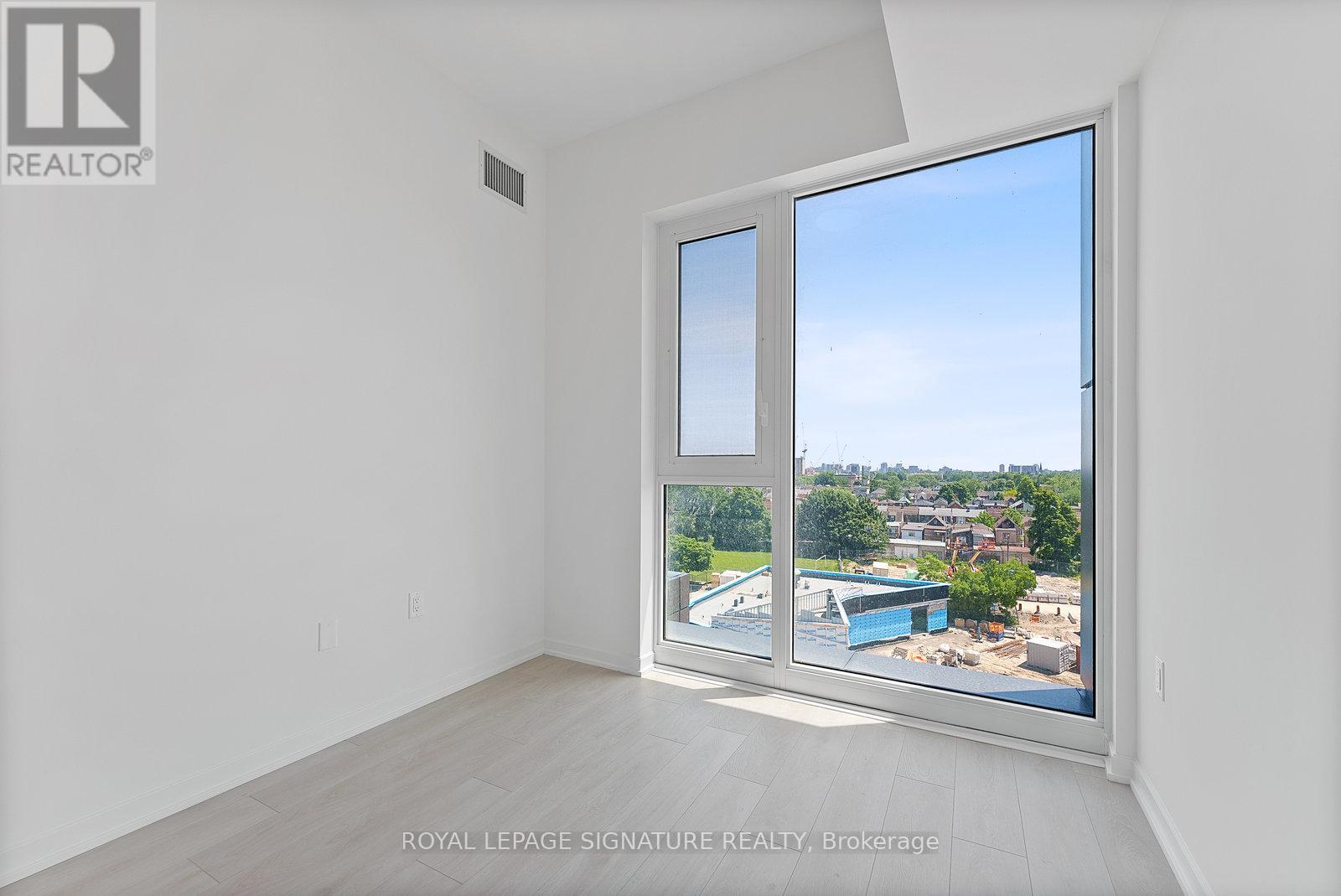 601 - 10 Graphophone Grove, Toronto, Ontario  M6H 0E5 - Photo 16 - W12557954