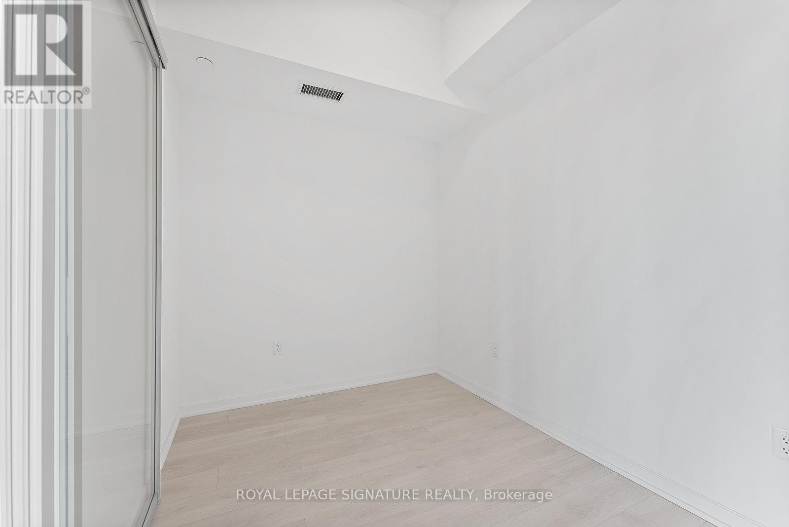 601 - 10 Graphophone Grove, Toronto, Ontario  M6H 0E5 - Photo 21 - W12557954