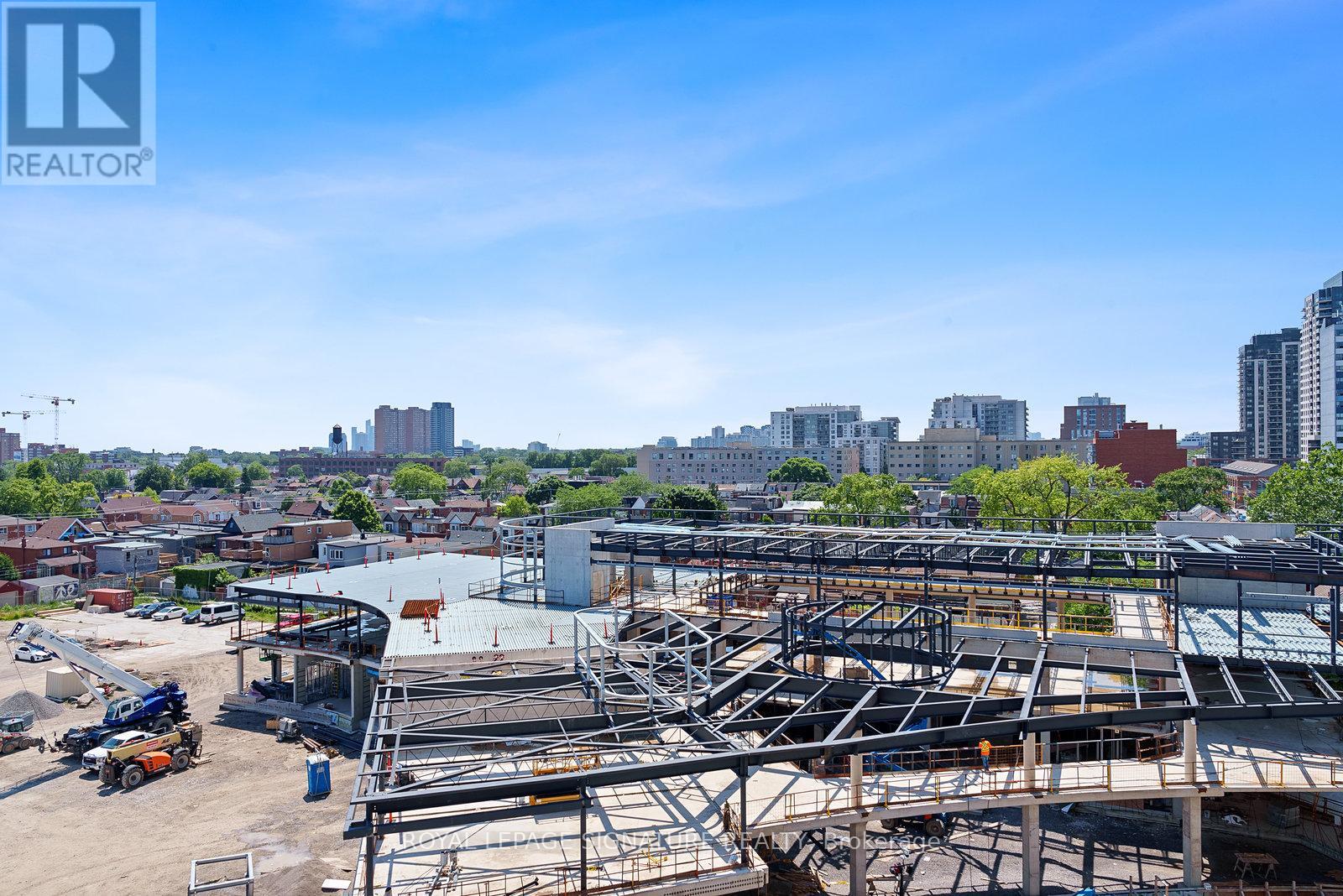 601 - 10 Graphophone Grove, Toronto, Ontario  M6H 0E5 - Photo 35 - W12557954