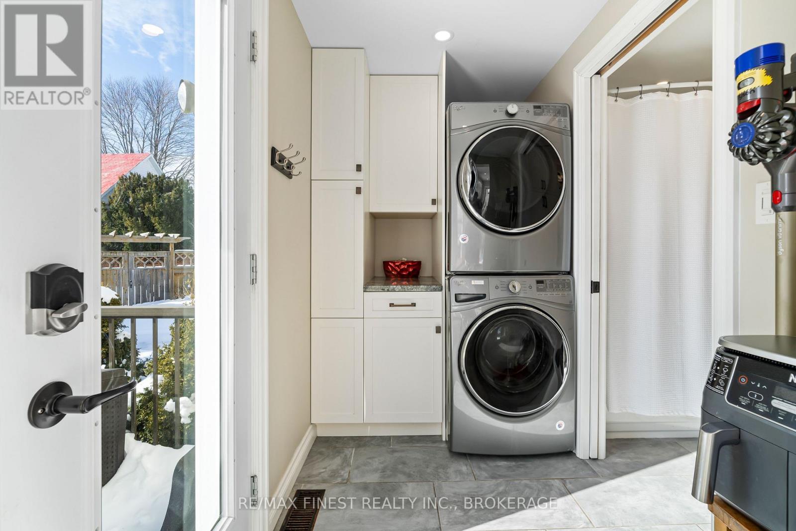 21 Centre Street, Prince Edward County, Ontario  K0K 2T0 - Photo 17 - X11993356