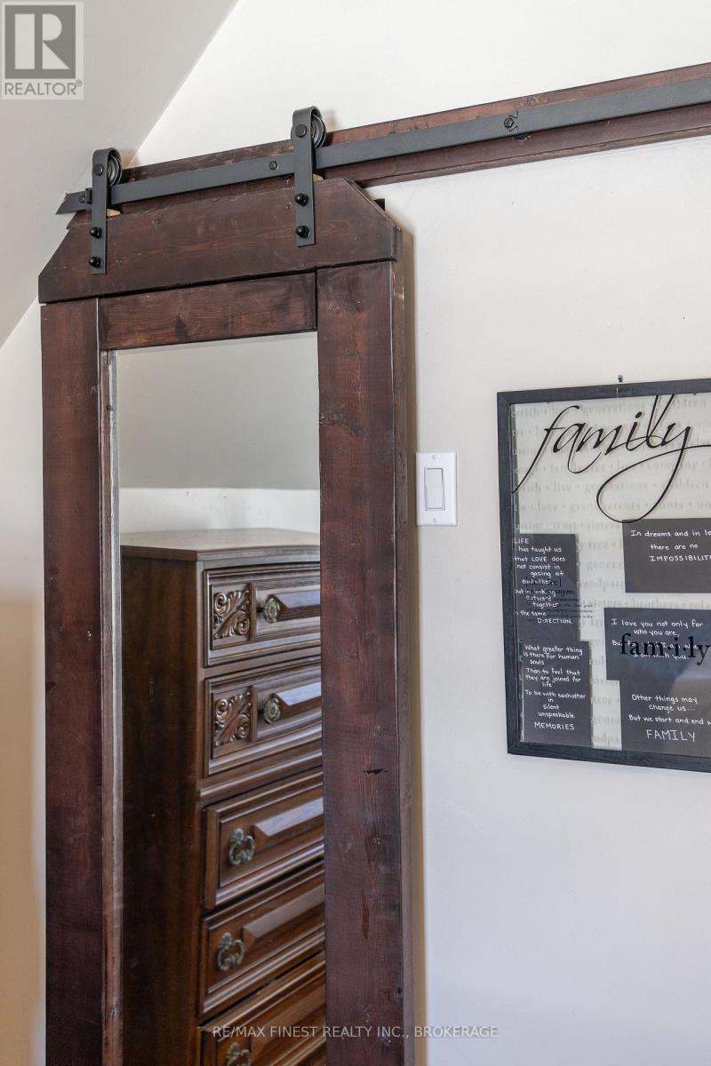 21 Centre Street, Prince Edward County, Ontario  K0K 2T0 - Photo 24 - X11993356