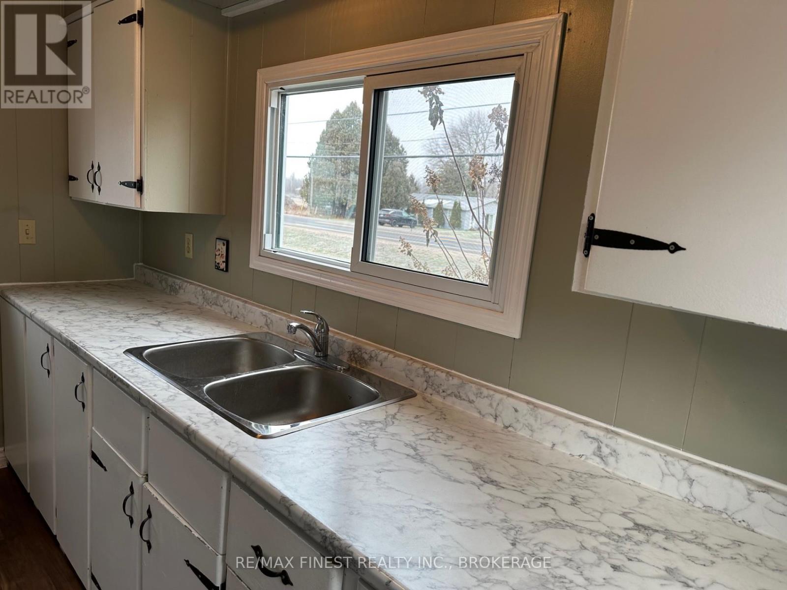 4425 Front Street, Frontenac, Ontario  K0H 2W0 - Photo 5 - X12376789