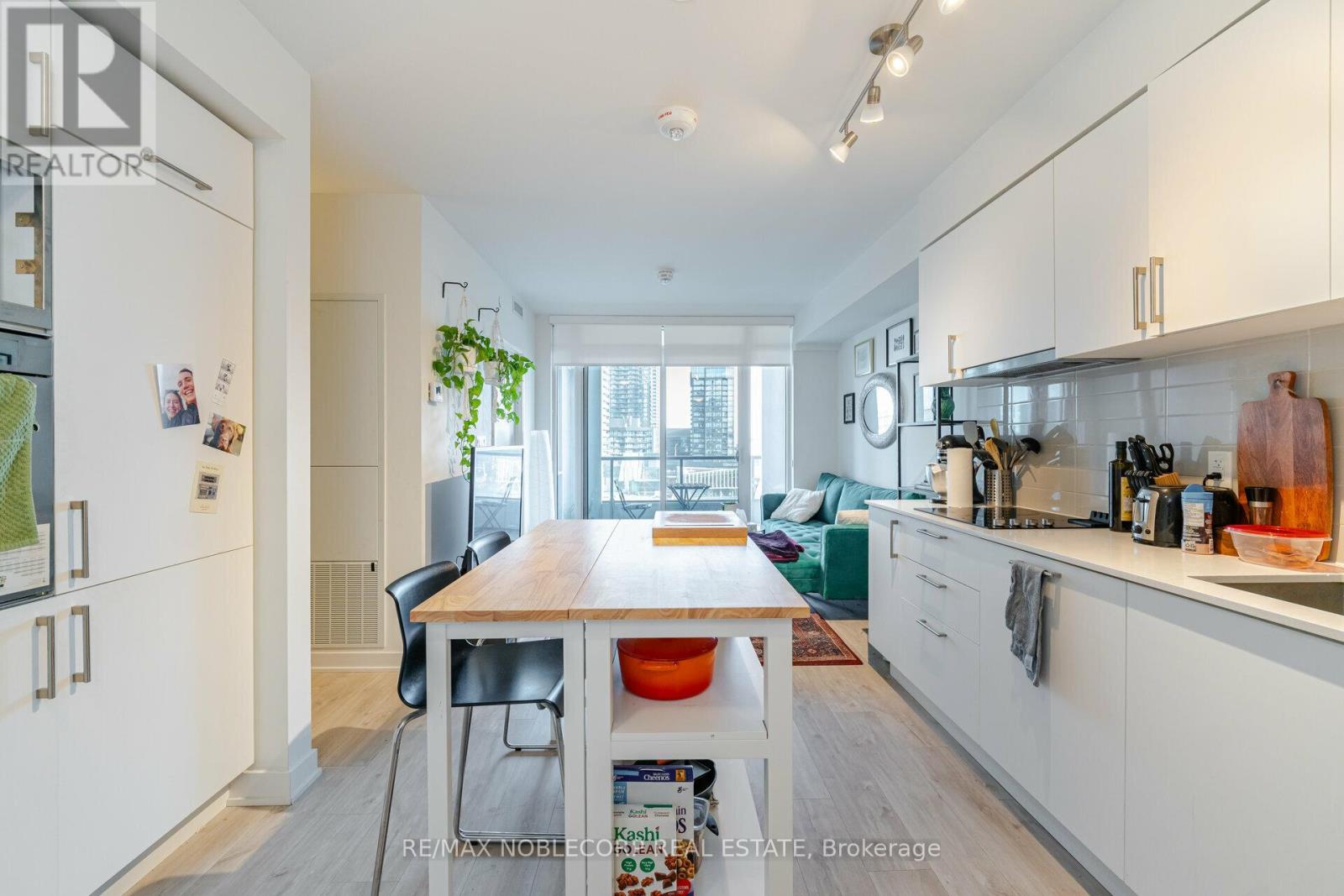 503w - 27 Bathurst Street, Toronto, Ontario  M5V 0R1 - Photo 7 - C12558148