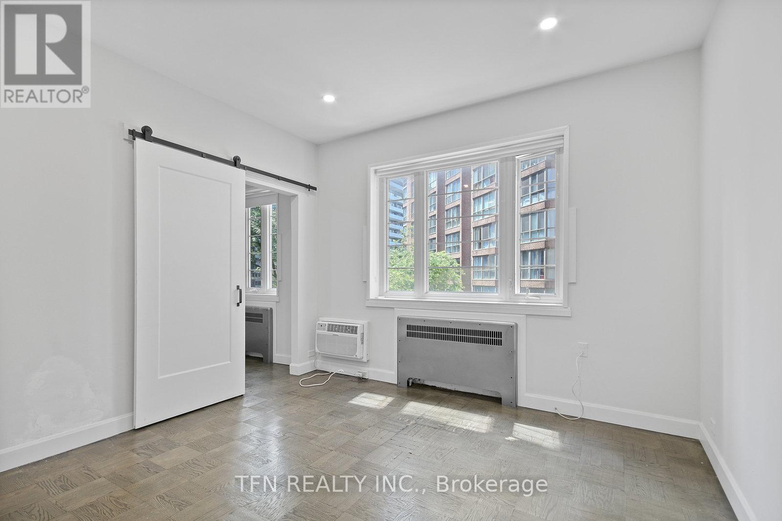 609 - 26 St. Joseph Street, Toronto, Ontario  M4Y 1J9 - Photo 11 - C12558210