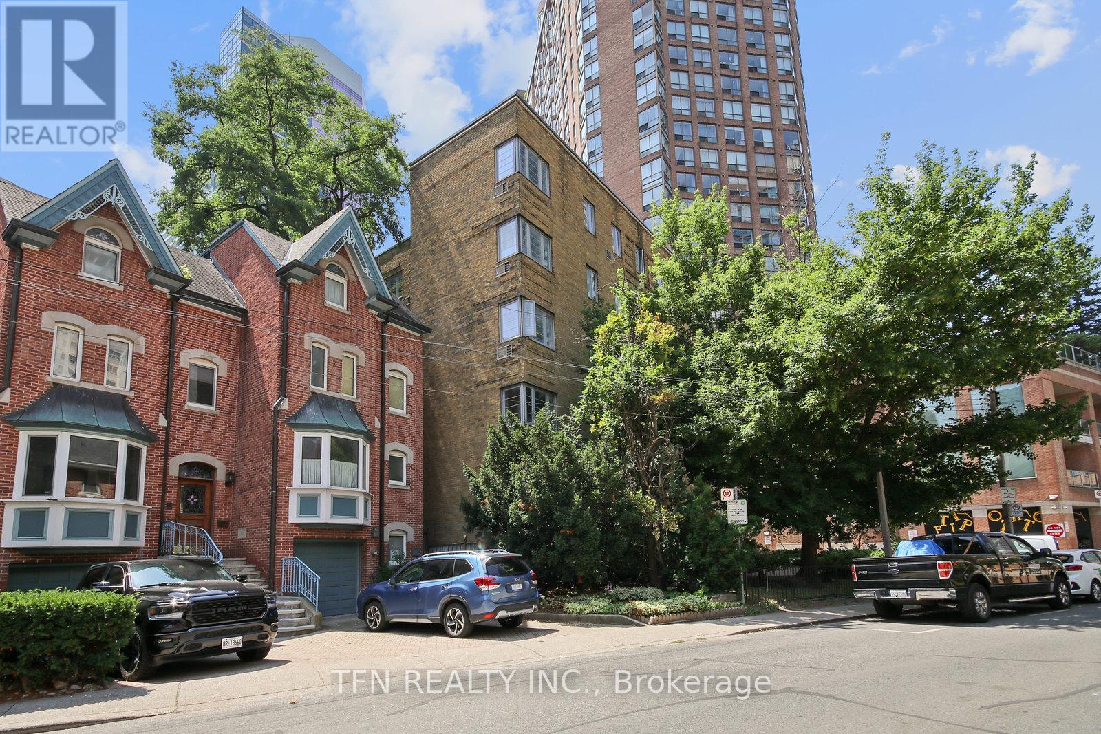 609 - 26 St. Joseph Street, Toronto, Ontario  M4Y 1J9 - Photo 2 - C12558210