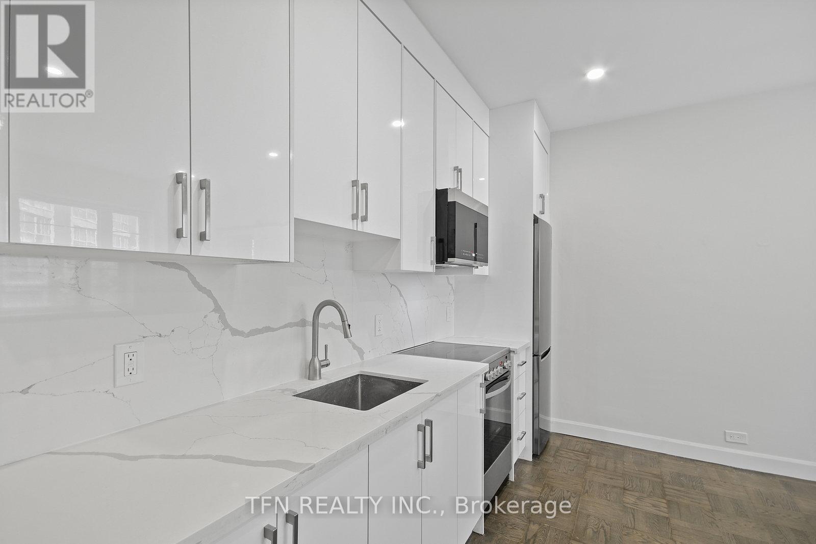 609 - 26 St. Joseph Street, Toronto, Ontario  M4Y 1J9 - Photo 8 - C12558210