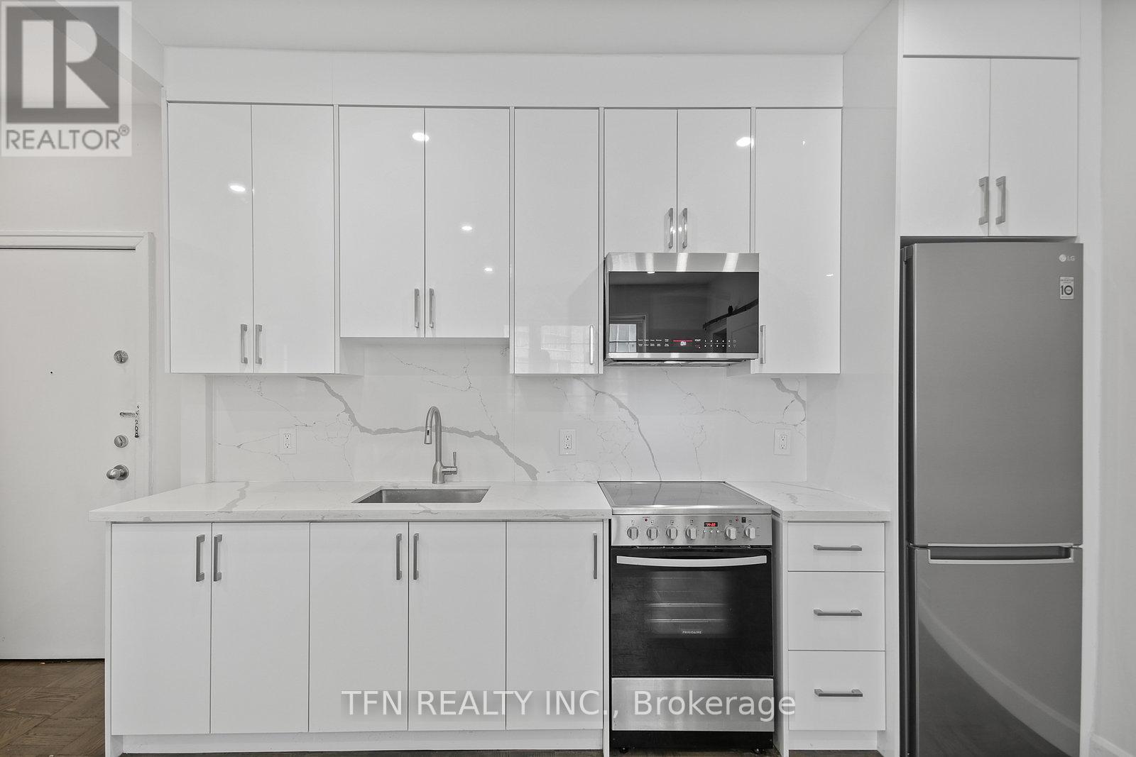 609 - 26 St. Joseph Street, Toronto, Ontario  M4Y 1J9 - Photo 9 - C12558210