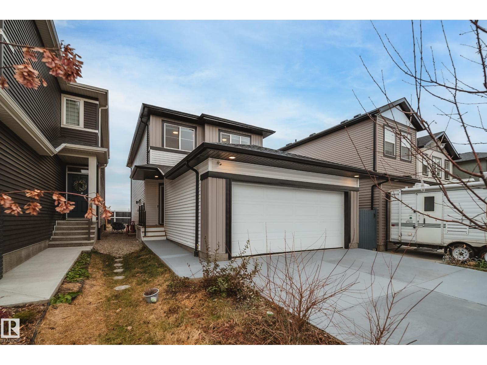 2838 152 Av Nw, Edmonton, Alberta  T5Y 6C4 - Photo 2 - E4466174