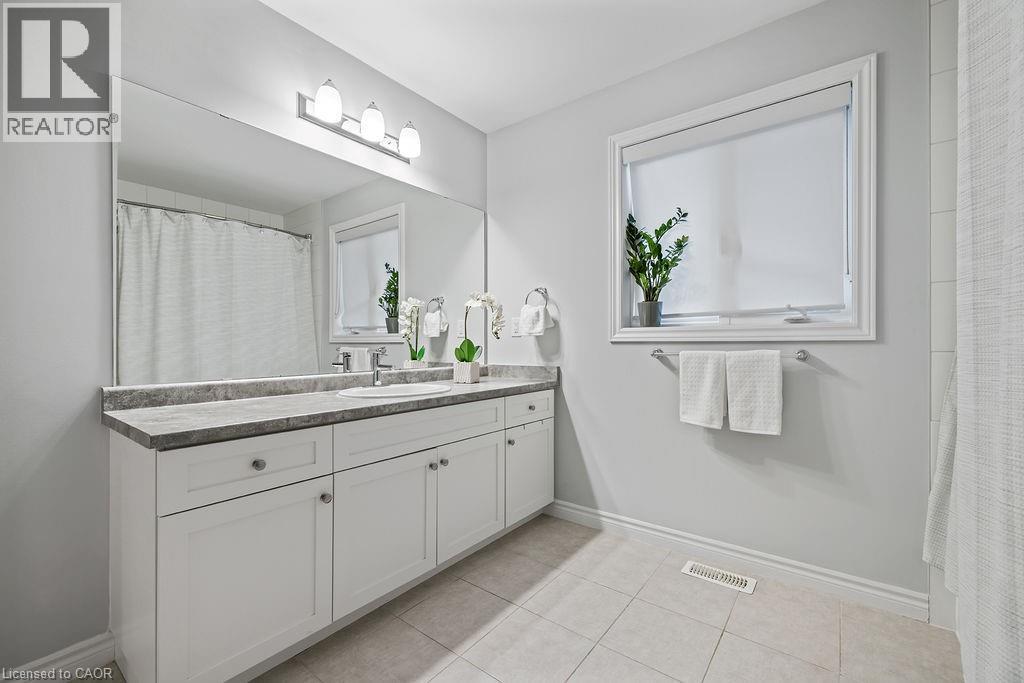 4040 Stadelbauer Drive, Beamsville, Ontario  L3J 0S5 - Photo 25 - 40788980