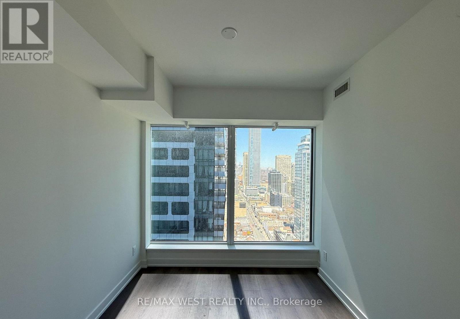 4209 - 8 Wellesley Street W, Toronto, Ontario  M4Y 0J5 - Photo 6 - C12527704