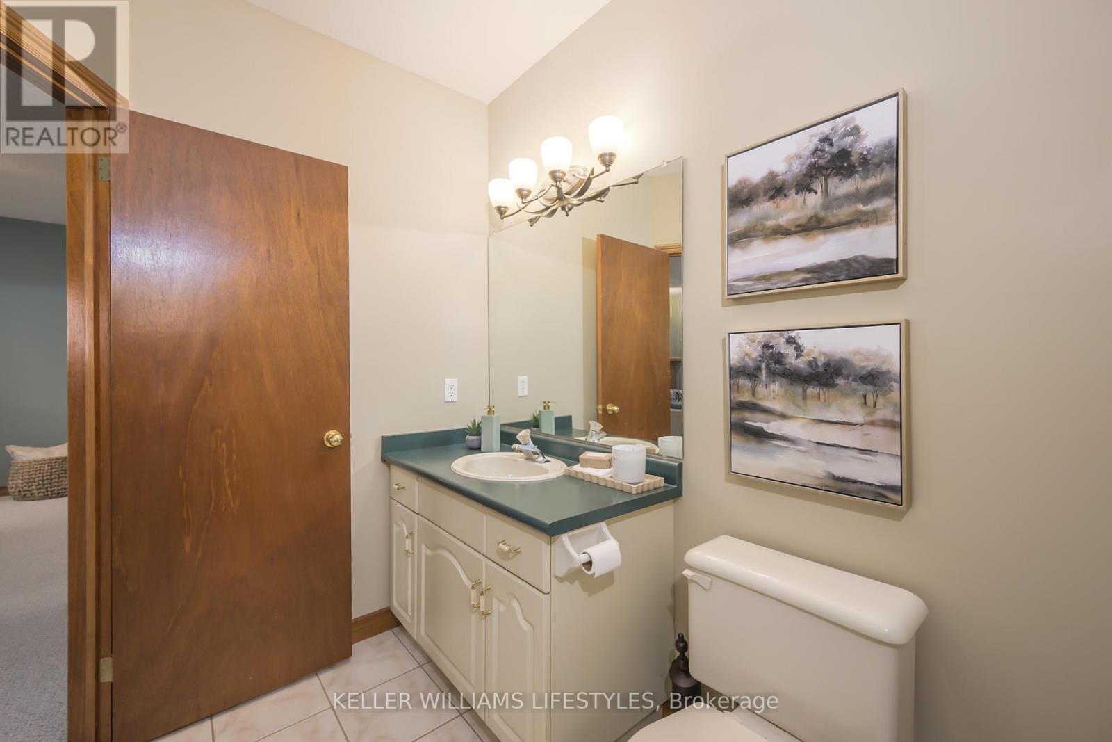 9 Toohey Lane, London North, Ontario  N6G 4Y2 - Photo 31 - X12558348