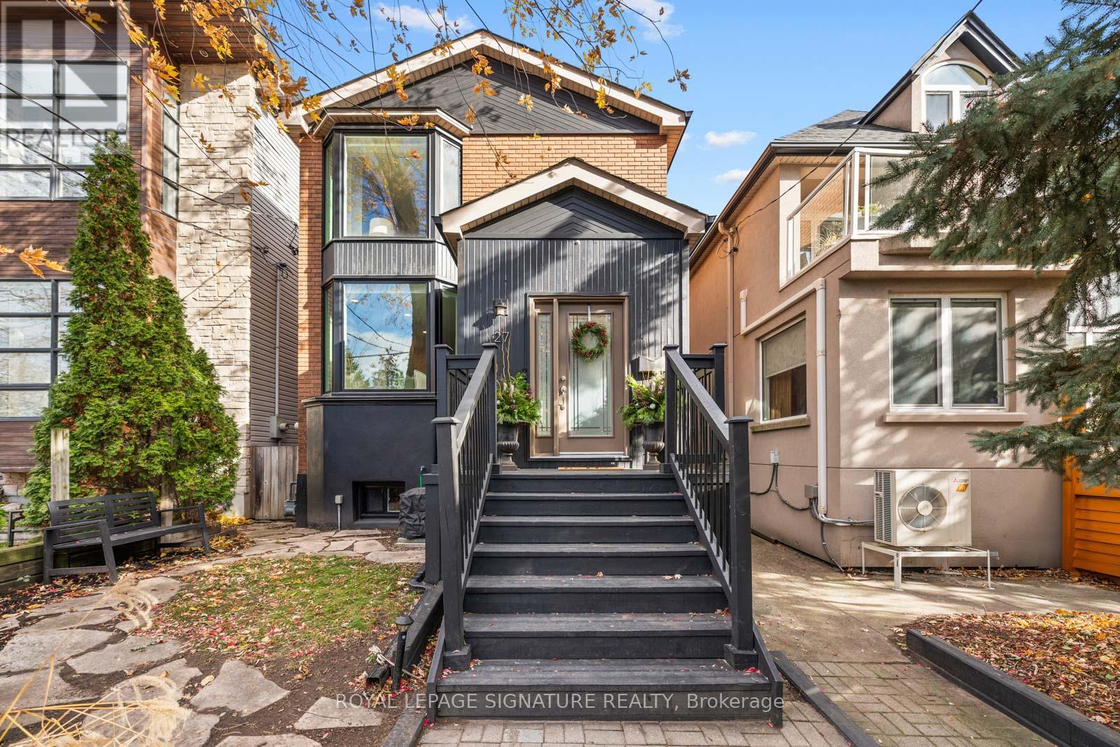 27 BEECHWOOD DRIVE, Toronto, Ontario
