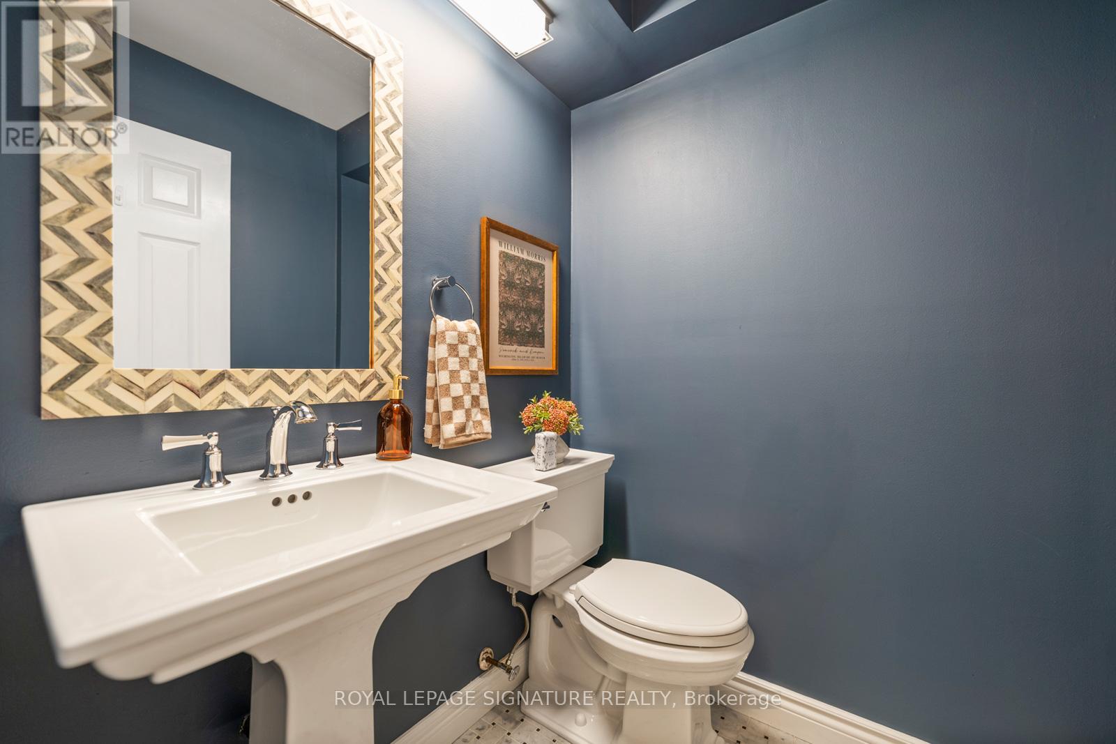 27 Beechwood Drive, Toronto, Ontario  M4K 3H7 - Photo 11 - E12558236