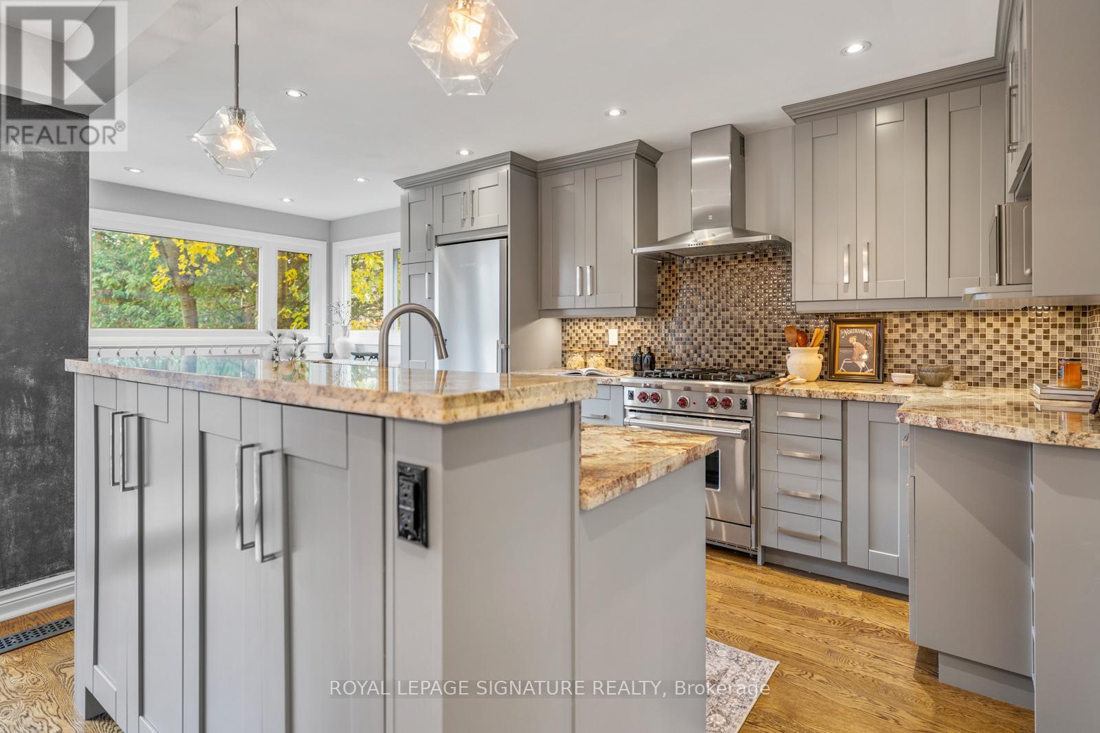 27 Beechwood Drive, Toronto, Ontario  M4K 3H7 - Photo 14 - E12558236