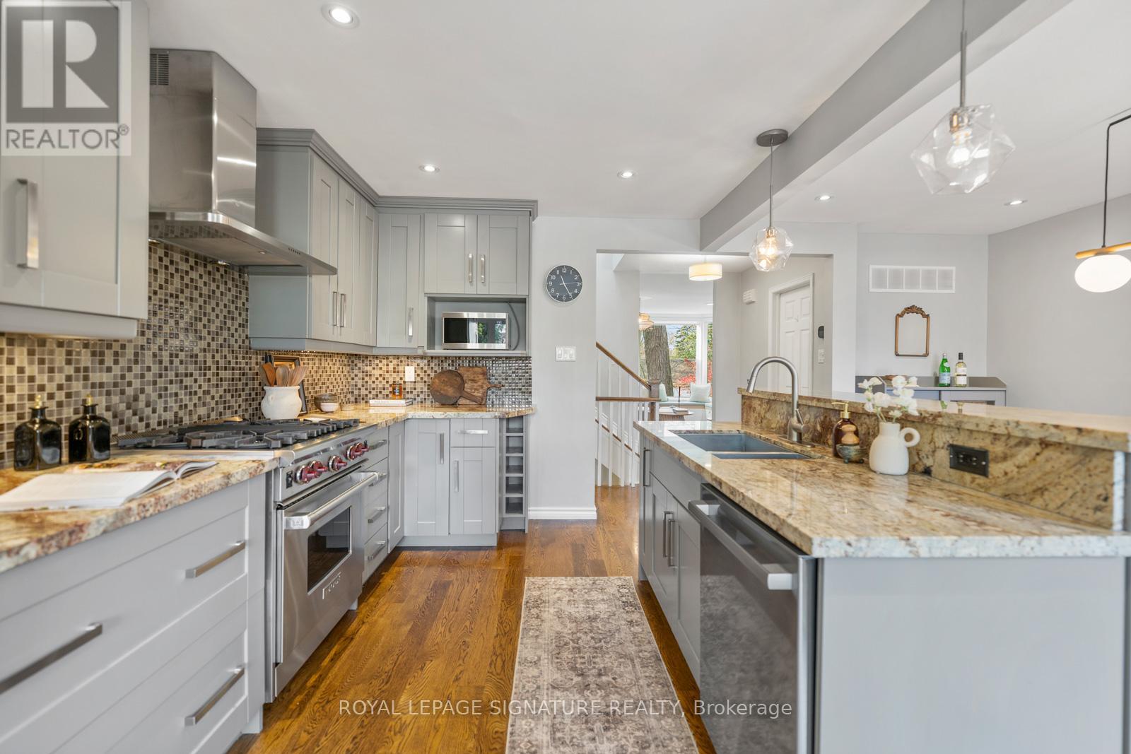 27 Beechwood Drive, Toronto, Ontario  M4K 3H7 - Photo 17 - E12558236