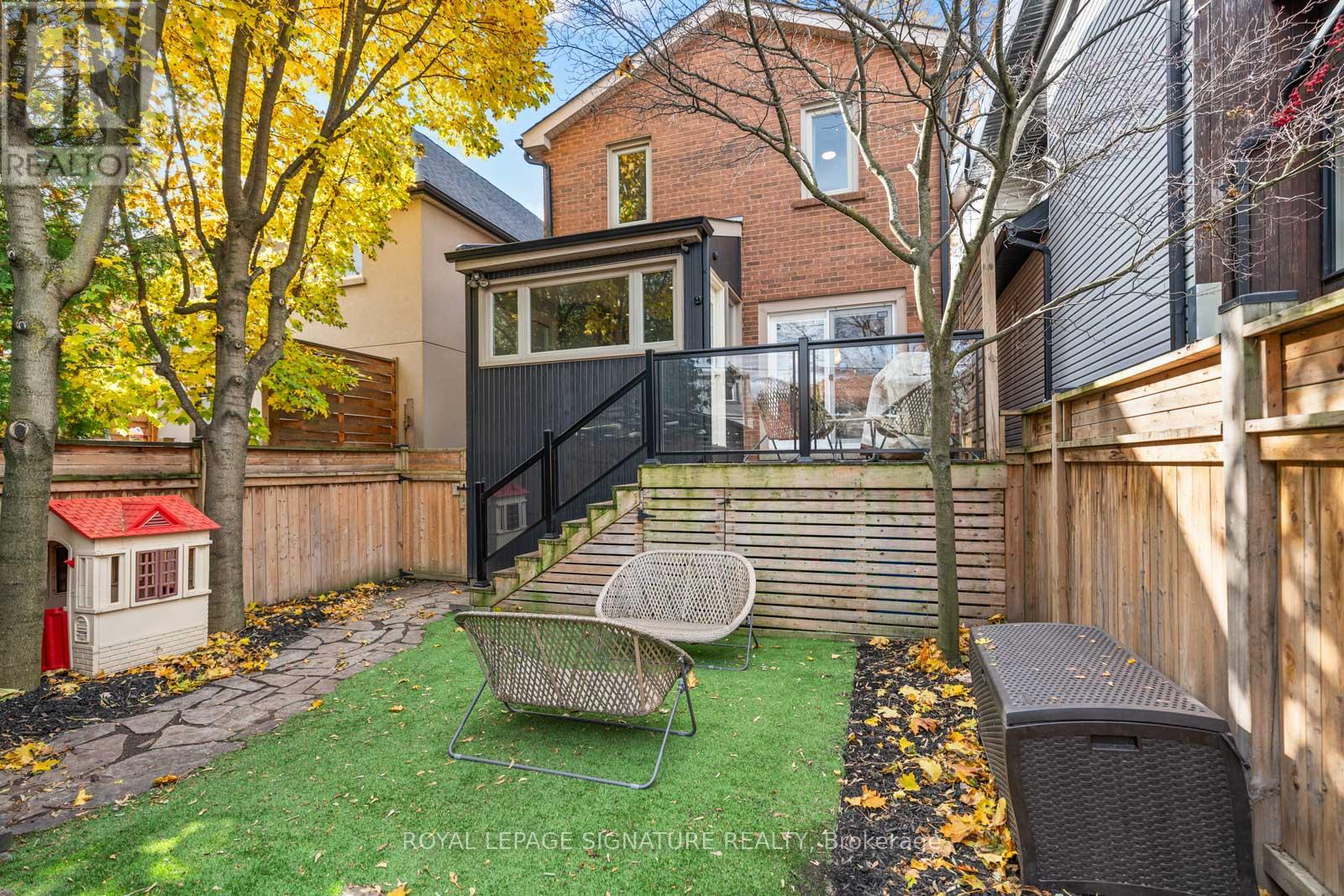 27 Beechwood Drive, Toronto, Ontario  M4K 3H7 - Photo 45 - E12558236