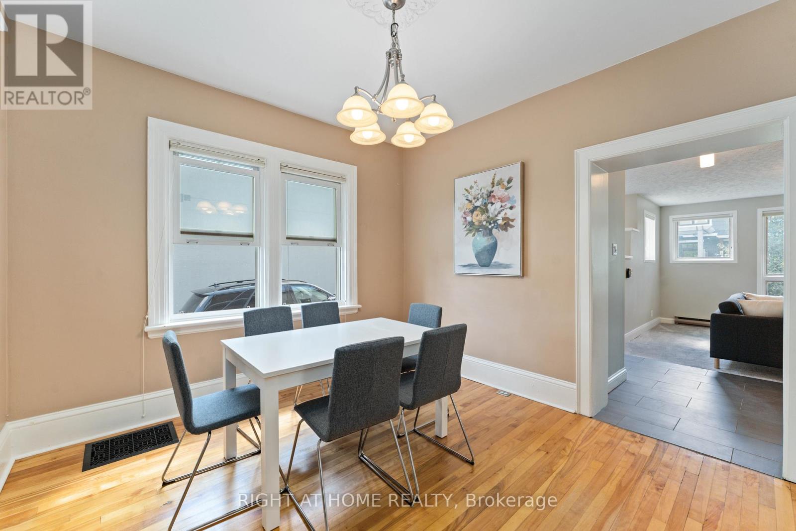 284 Churchill Avenue N, Ottawa, Ontario  K1Z 5B6 - Photo 4 - X12558420