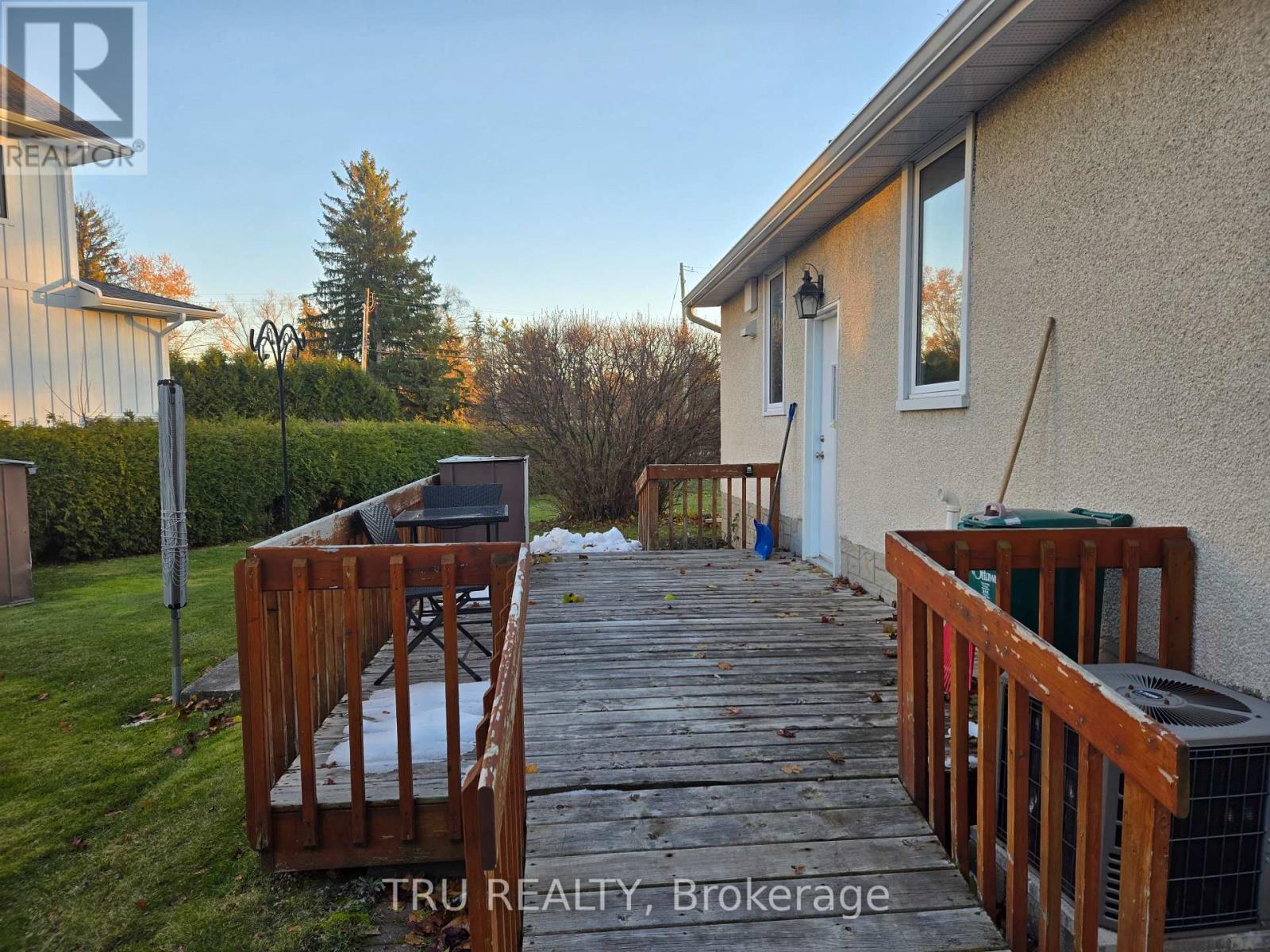 1 Joan Street, Ottawa, Ontario  K2G 1H9 - Photo 13 - X12558432